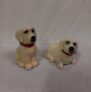 SALT & Pepper Shakers Puppy Animal Figurines Porcelain Ceramic Beige Red Collars